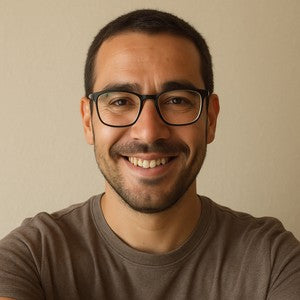 Víctor N.